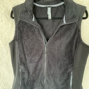Mountain Hardwear Dark Gray Fleece Vest